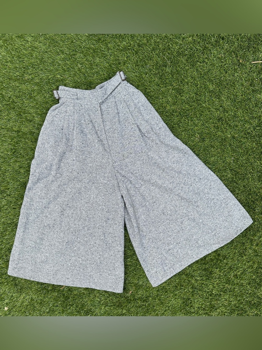 Vintage French “Creation Beauharnais Modèle” Grey Wool Culottes- 25” Waist - Picture 7 of 10
